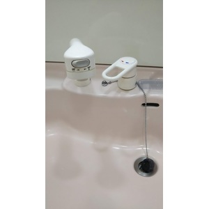 このタイプの水栓金具です